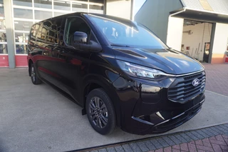 Ford Transit Custom 2025 - 320L 2.5 PHEV 233PK L2H1 Limited 8 Persoons PHEV Automaat obrazek 2