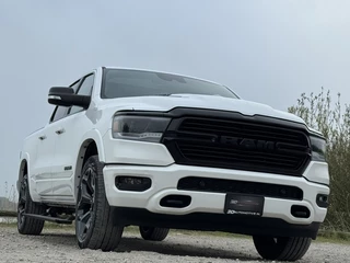 Dodge Ram 1500 2021 - LARAMIE NIGHT 5.7L V8, LAGE BIJTELLING, LPG, 1E EIG, PANO, 360, ACC, H&K, 22 INCH LIMITED WHEELS, 12 INCH SCREEN imagen 2