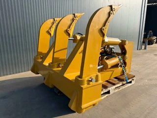 Cat N/A 2026 - D8 Multi Shank Ripper zdjecie 2