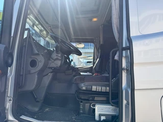 Scania L 2000 - 124L 420 image 12