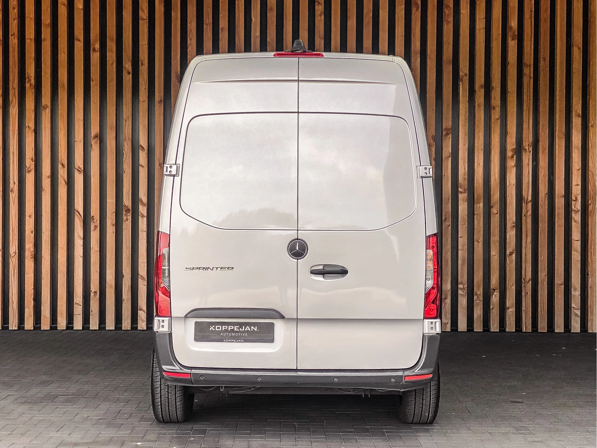 Mercedes-Benz Sprinter 2022 - 1.9 CDI 150PK Automaat L2H2 Bestelwagen afbeelding 23