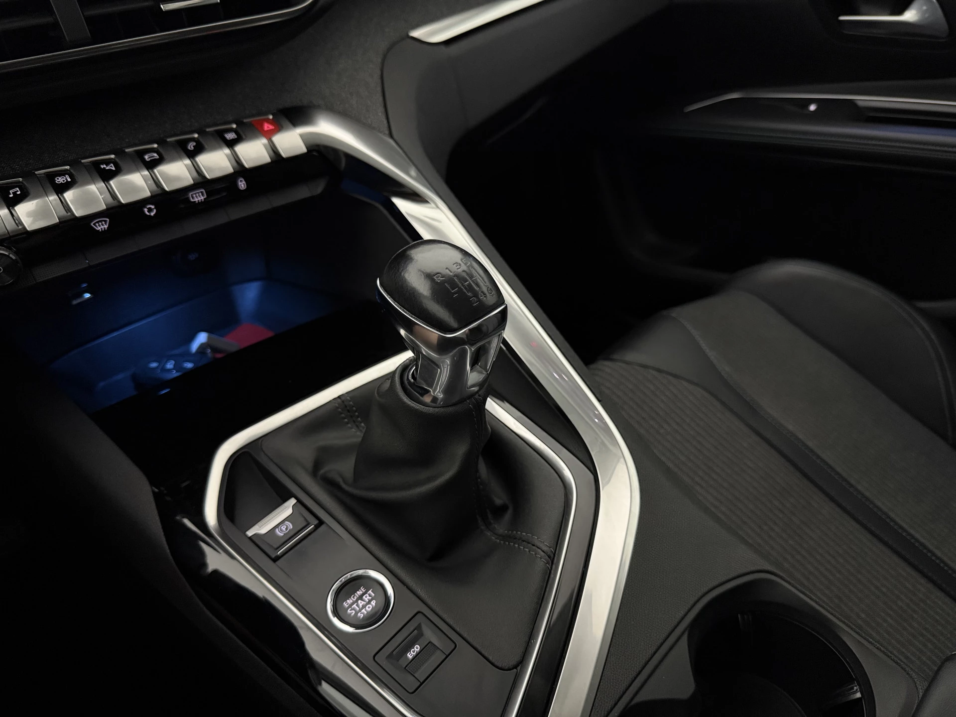 Peugeot 5008 2022 - 1.2 PureTech Allure 7p. afbeelding 36