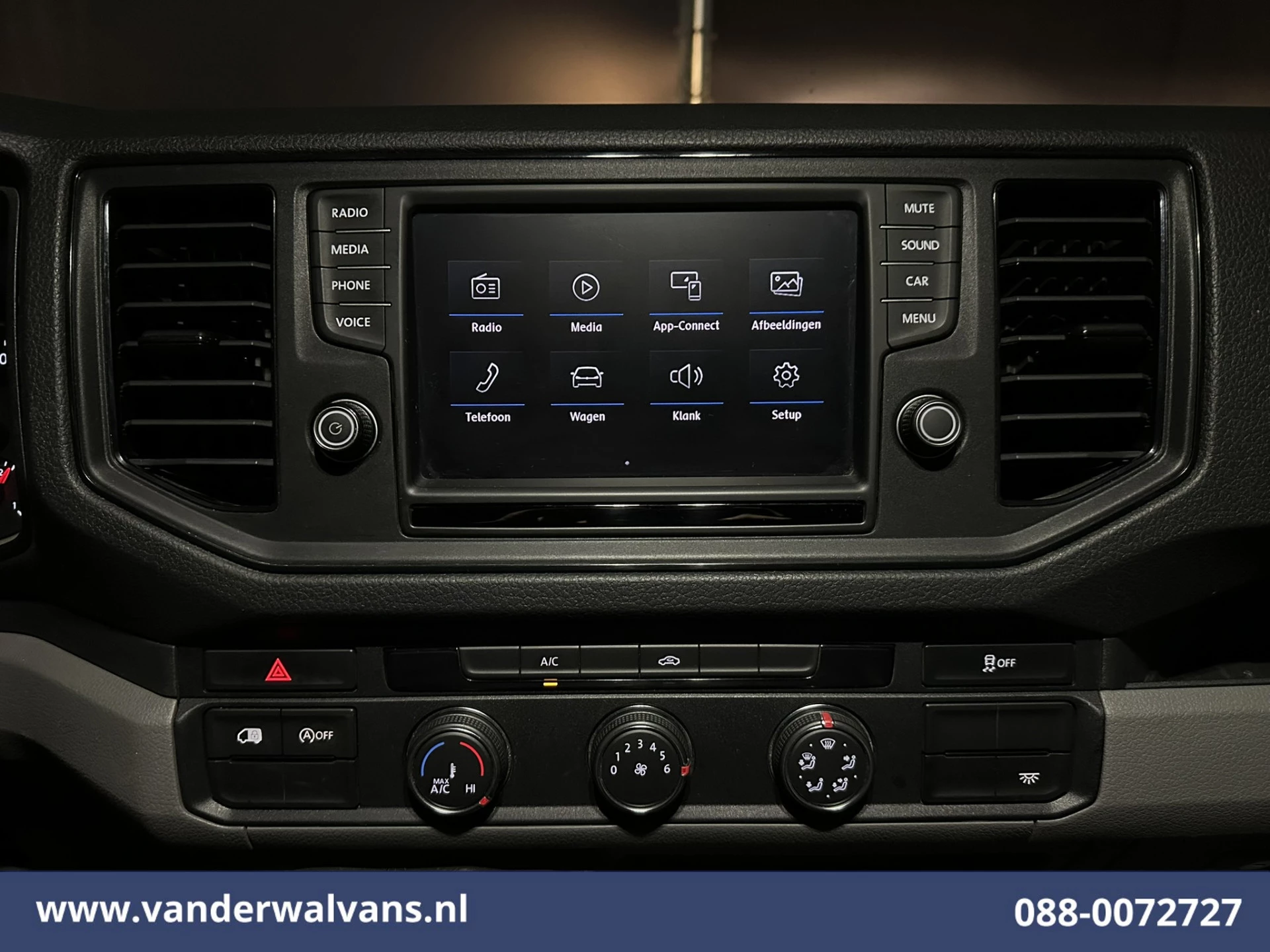 Volkswagen Crafter 2020 - 2.0 TDI L3H2 L2H1 Euro6 Airco | Camera | Apple Carplay | Android Auto | Trekhaak image 6