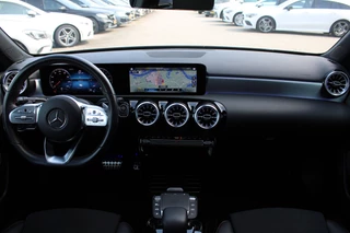 Mercedes-Benz A-Class 2022 - 250e AUT8 AMG Limited NIGHT PANORAMADAK SFEER CARPLAY MEMORY SFEER KEY-LESS GO MULTIBEAM изображение 17