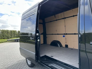 Mercedes-Benz Sprinter 2024 - 317 CDI 9G-TRONIC RWD / L2H2 / FACELIFT / TREKHAAK 3.5T / CAMERA / BLINDSPOT / DISTRONIC / ADAPTIVE CRUISE / ECC / STOELVERW.......ZEER COMPLEET bild 9