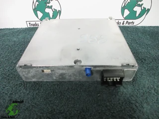 Mercedes-Benz - A 000 446 07 75 BOSCH 7 620 000 300 IPPC ECU REL 4 MODULEN EURO 6 на продажу