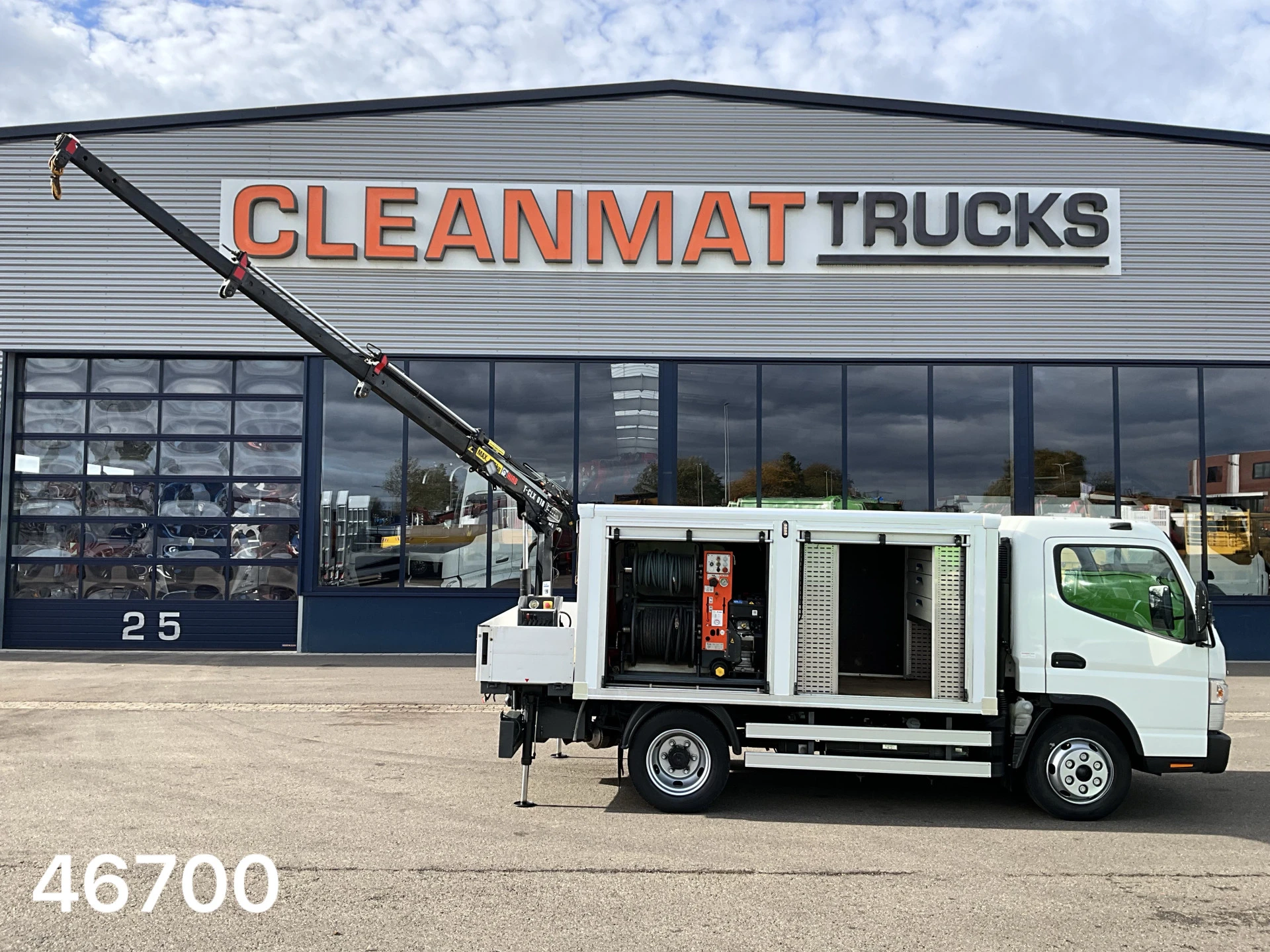 FUSO Canter 2017 - 7C15 Euro 6 ROM hogedruk + Hiab 1,8 Tonmeter laadkraan image 1