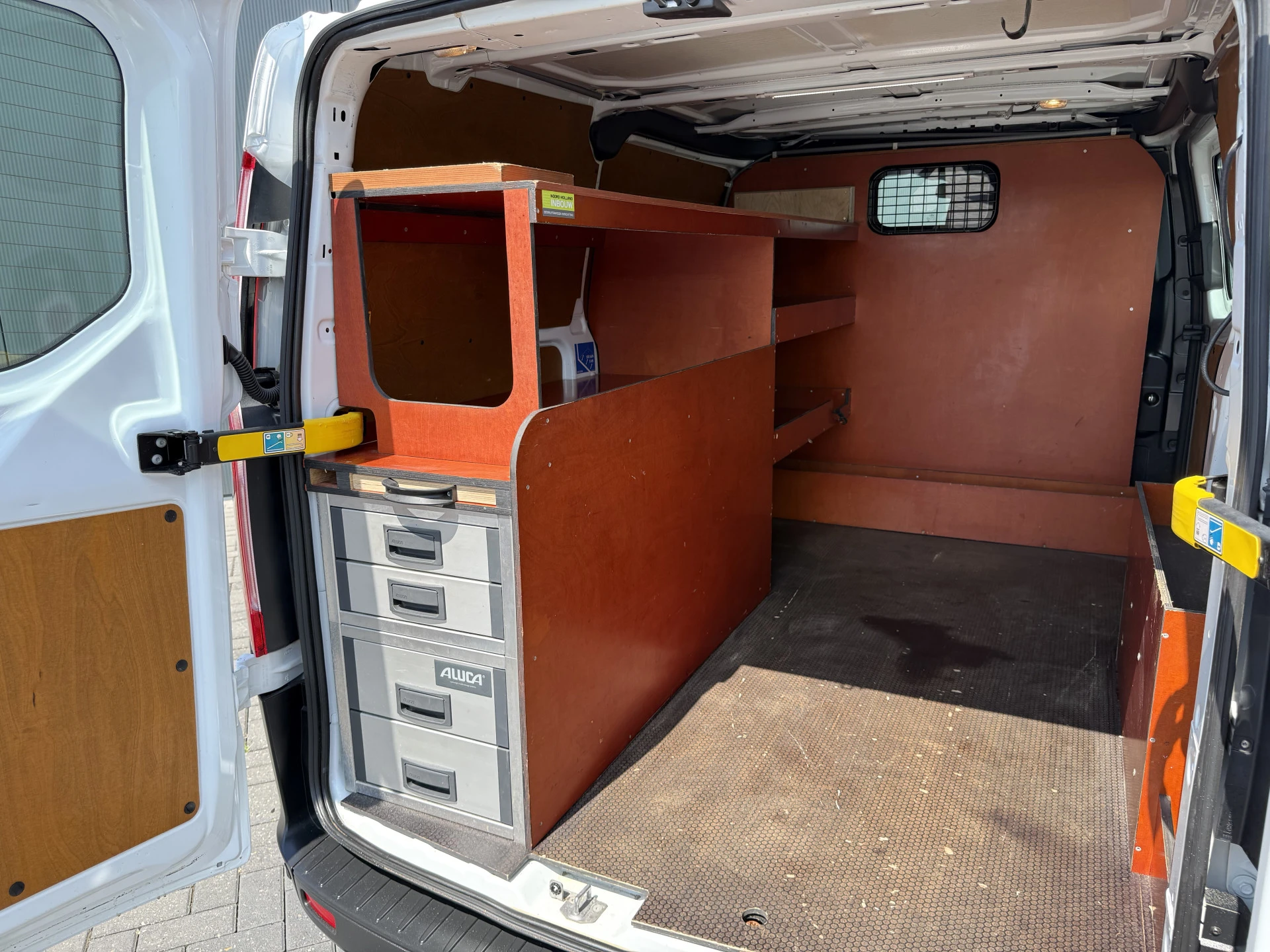 Ford Transit Custom 2019 - 2.0 TDCI / L1H1 / 1e EIG. / 40.176 KM! / TREKHAAK / IMPERIAAL / INRICHTING / AIRCO / 3-ZITS afbeelding 8