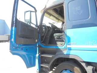 Volvo FH 2012 - 420 6X2 NL TRUCK image 9
