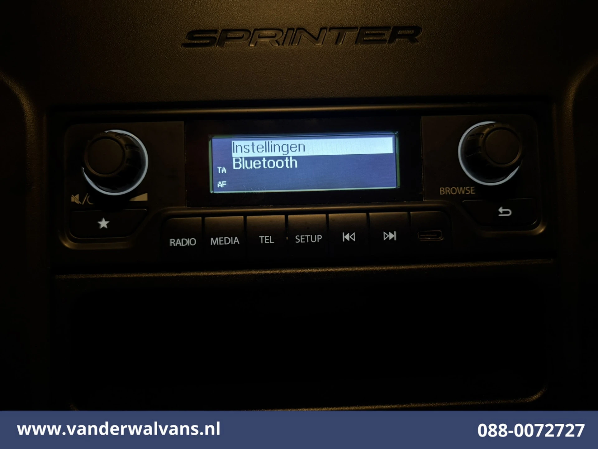 Mercedes-Benz Sprinter 2021 - 317 CDI 170pk L3H2 Euro6 Airco | 2800kg Trekhaak | Bijrijdersbank afbeelding 5