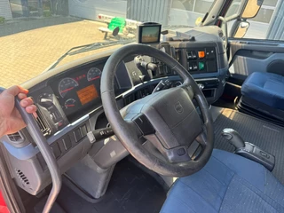 Volvo FH 2006 - 440 6x2 30T VDL Haakarm APK 10-2026 image 16