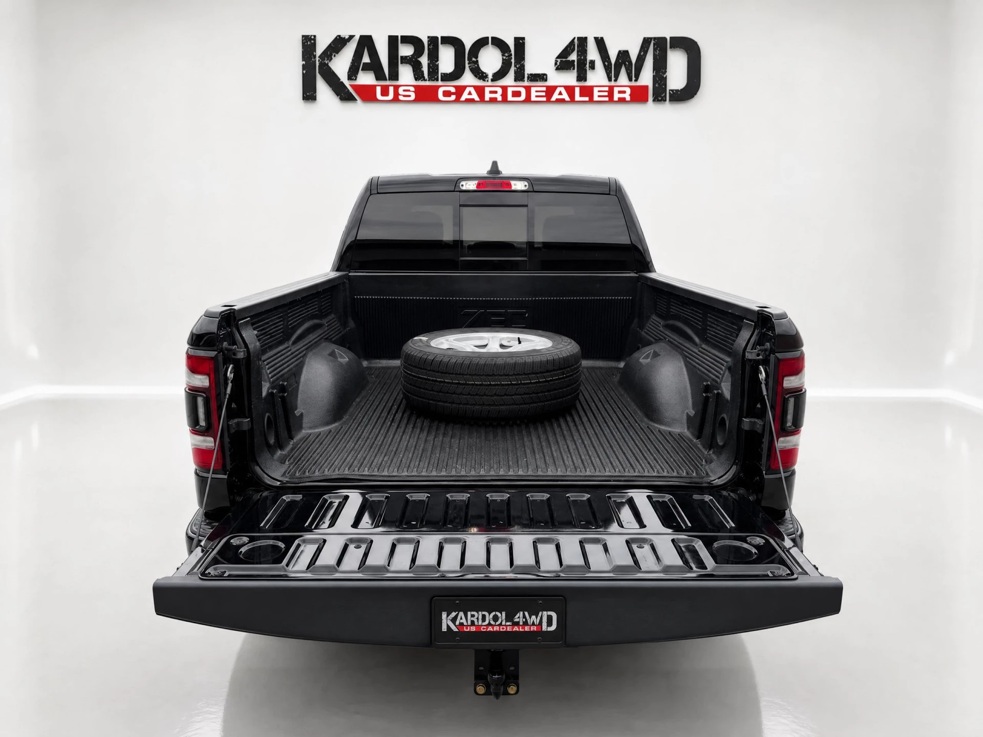 Dodge Ram 1500 2024 - Laramie Night Edition | BOMVOL!| Panoramadak elect. | Luchtvering | Virtual cockpit | Adaptive cruise | Geheel rijklaar incl. LPG &Trekhaak| afbeelding 7
