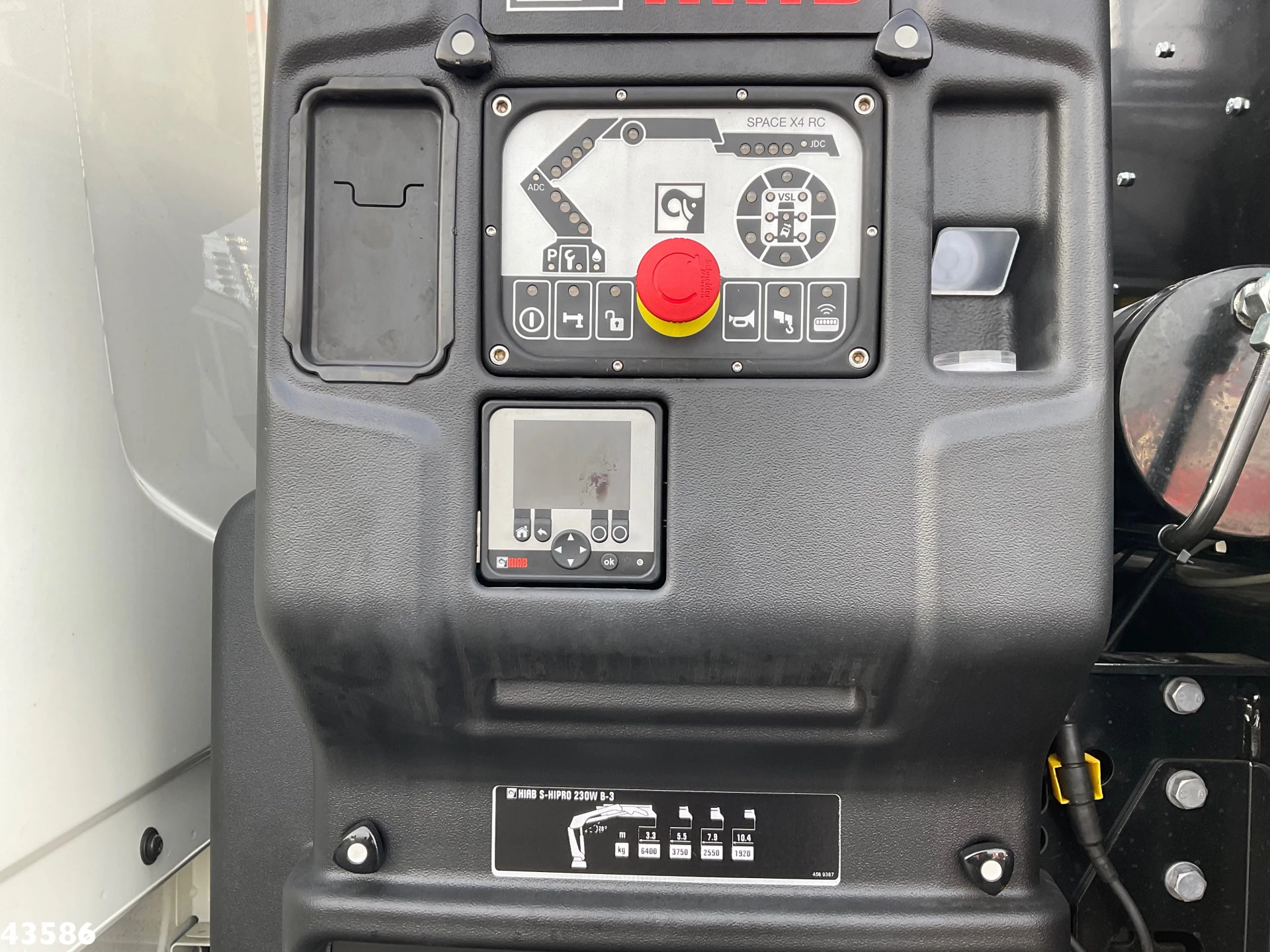 DAF FAN XD 340 Hiab 23 Tonmeter laadkraan 2023 изображение 9