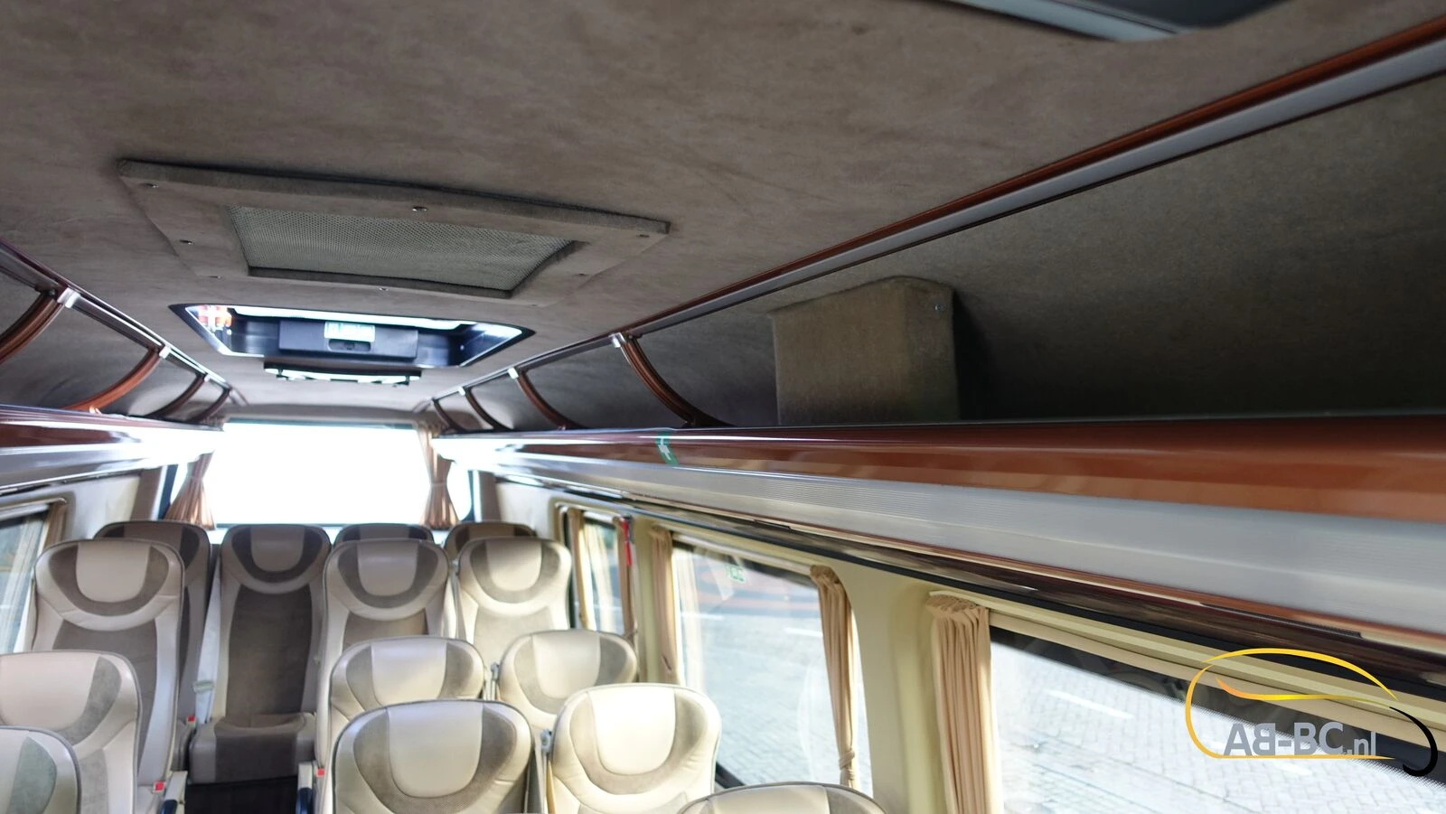 Mercedes-Benz Sprinter 2018 - 516 - 21 Seats EURO 6 image 47
