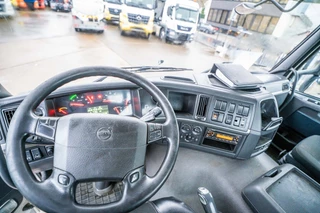 Volvo N/A 2013 - FM 330 immagine 8