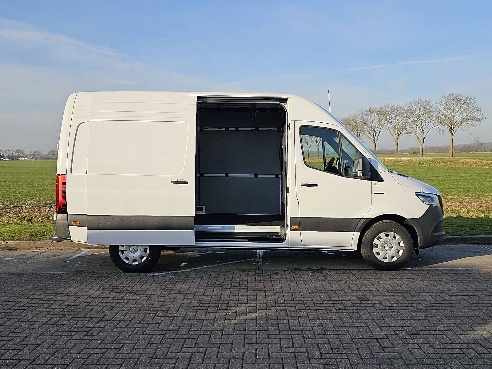 Mercedes-Benz eSprinter 2026 Bild 11