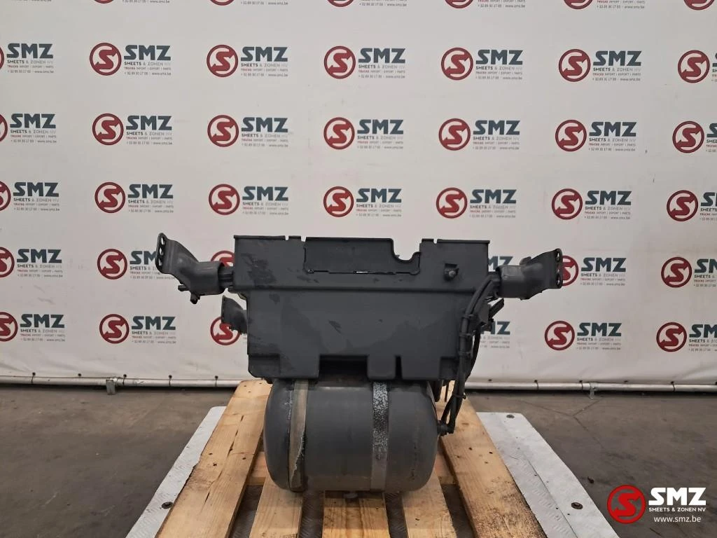 Mercedes-Benz 2022 - Occ batterijbak + luchtketel 20L 15,5Bar Mercedes image 1
