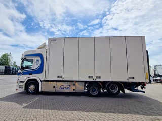 Scania P 2018 - P500 Highline 6x2 - Box with sidedoors - Loadlift - Retarder - Full air obrazek 4