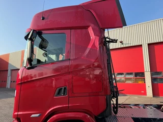 Scania S 2025 - SUPER 560S / ENGINE RUNNING / RETARDER / OVERDRIVE / !!!ONLY:56962 KM!!! / DOUBLE TANK / PARKCOOL / DIGITAL DASH / LEATHER / AUTOMATIC / EURO-6 / 2025 bild 7