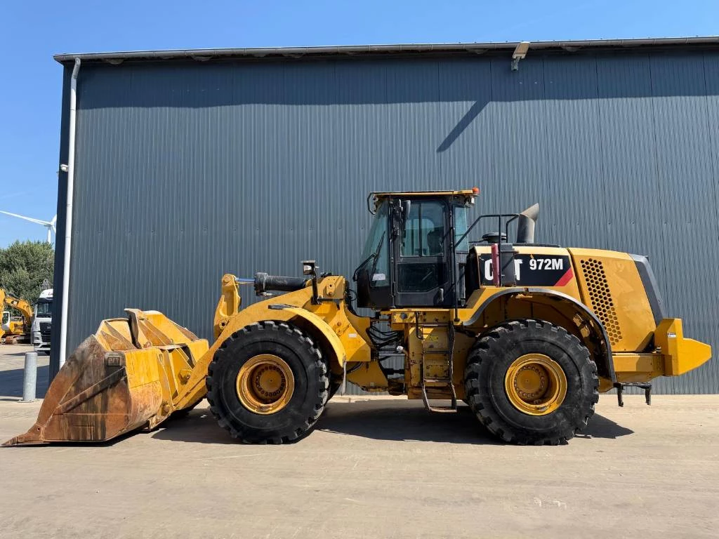 Cat 2015 - 972M obrázek 2
