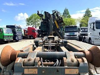 Ginaf M 3232 S 2001 - 6X4 WITH LOGLIFT F105Z 27A & LEEBUR HOOK-ARM SYSTEM (EURO 3 / ZF16 MANUAL GEARBOX / REDUCTION AXLES) immagine 8