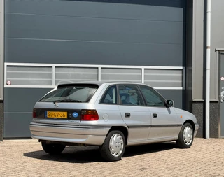 Opel Astra 1998 - 1.6i Edition bj.1998 Invalide aanp|Apk 6-2027. afbeelding 5