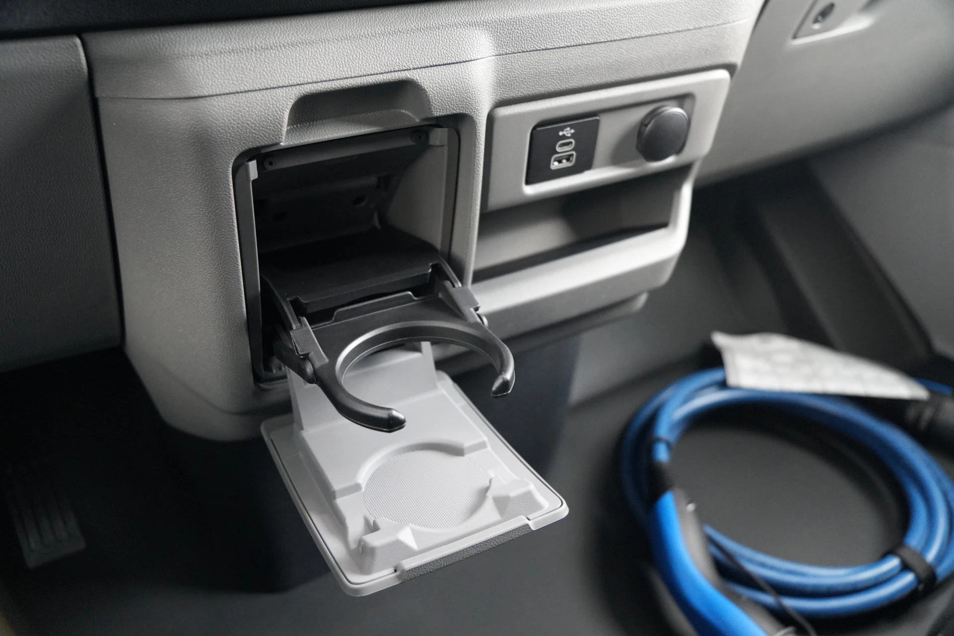 Ford E-Transit Custom 2026 - 320 L1H1 Limited 71 kWh 218pk - 2x Schuifdeur - Trekhaak - Camera - Carplay - Rijklaar obrázek 34