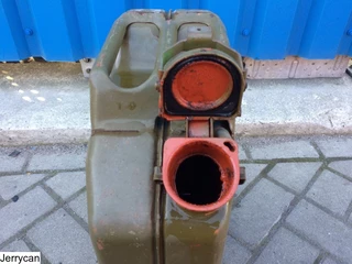 Jerrycan N/A - Jerrycan obrazek 5