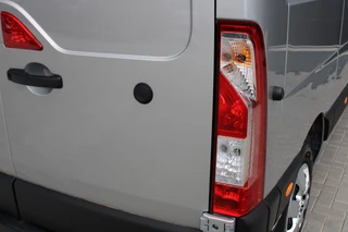 Renault Master 2024 - T35 2.3 dCi 180pk L3H2 - Airco - Navigatie - Camera - Cruise - Parkeersensoren - 105l tank - Rijklaar obrazek 31