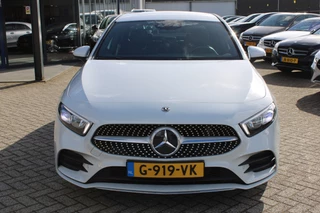 Mercedes-Benz A-Class 2020 - 180 AUT7 AMG LINE WIDESCREEN NAVI CAMERA CARPLAY NL AUTO изображение 10