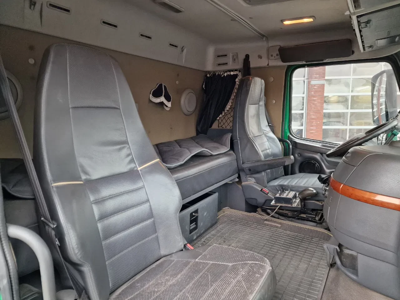 Volvo FH 2007 - 13.440 6x2*4 - HIAB Hooklift 17T - Euro 5 - I shift - Steering axle image 18