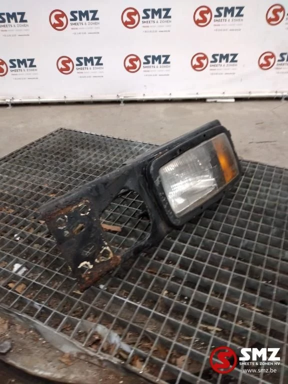 Mercedes-Benz - Occ Bumperhoek links met lamp Mercedes SK image 1