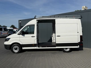 Volkswagen Crafter 2024 - 2.0 TDI 141 PK / L3H3 / 2x SCHUIFDEUR / IMPERIAAL + LADDER / 3 TONS TREKHAAK / CAMERA / 3-ZITS / VERWARMDE VOORRUIT afbeelding 3 miniatuur
