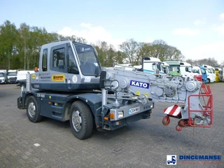Kato CR100 4x4 mobile crane 10 t / 23.5 m 2000 imagen 2 miniatura