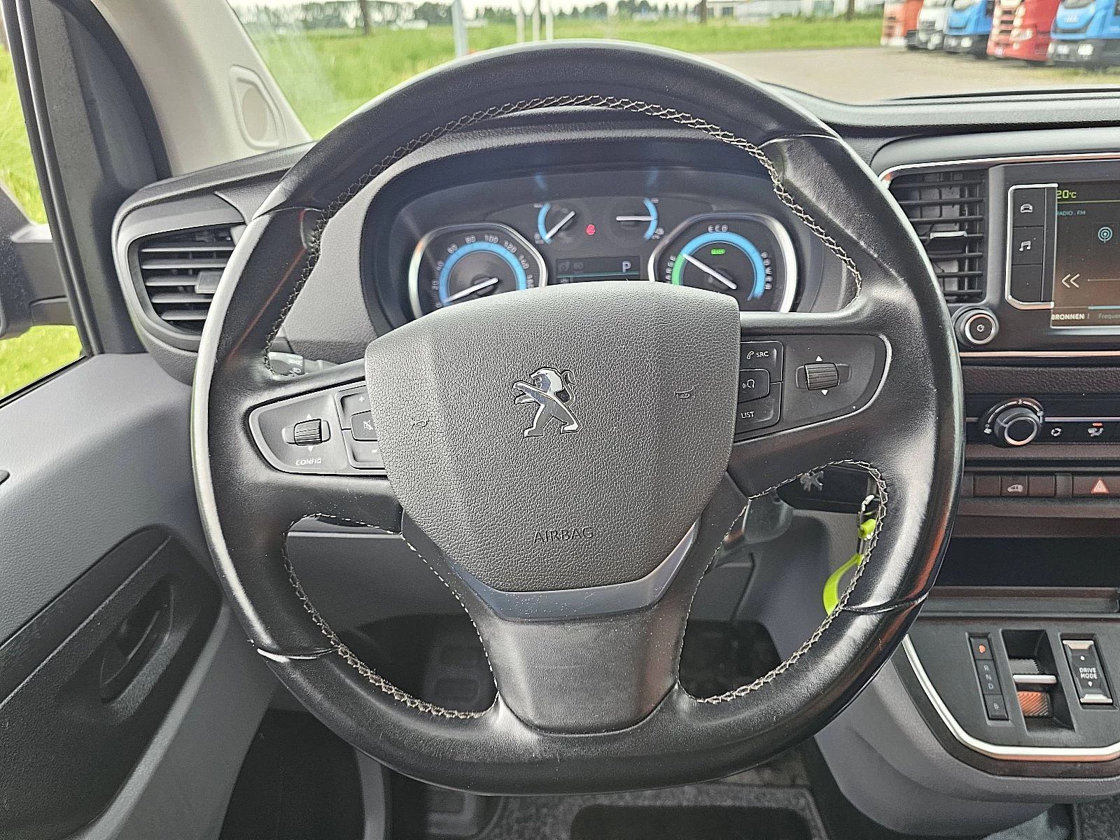 Peugeot e-Expert 2022 imagen 12