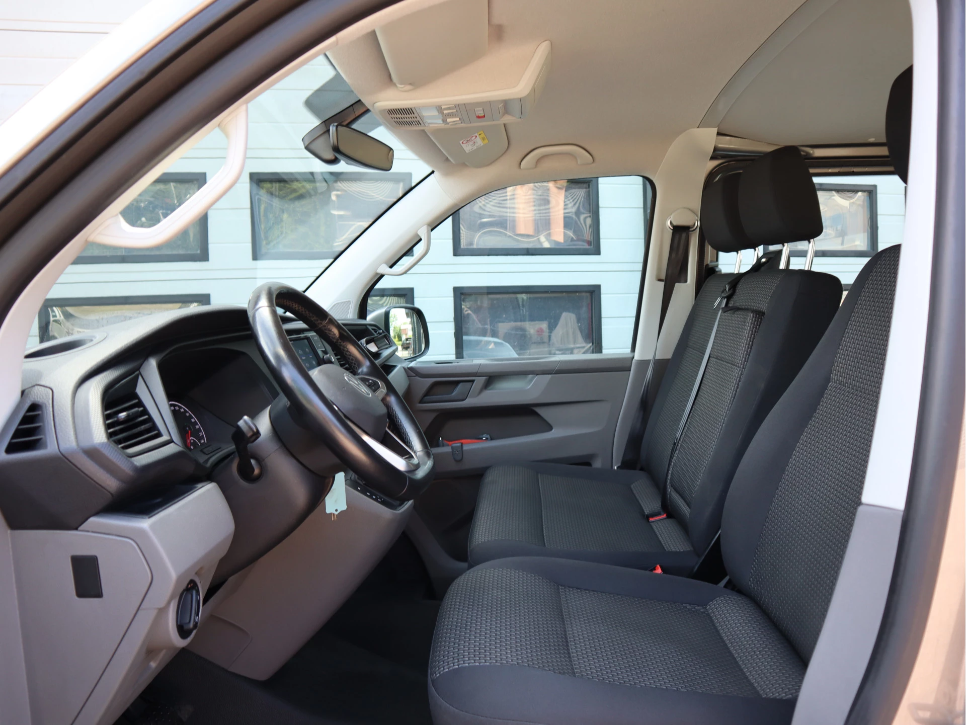 Volkswagen Transporter 2022 - 2.0 TDI 150pk Euro 6 Automaat - L2 Lang - 2x Schuifdeur - Airco Bild 13