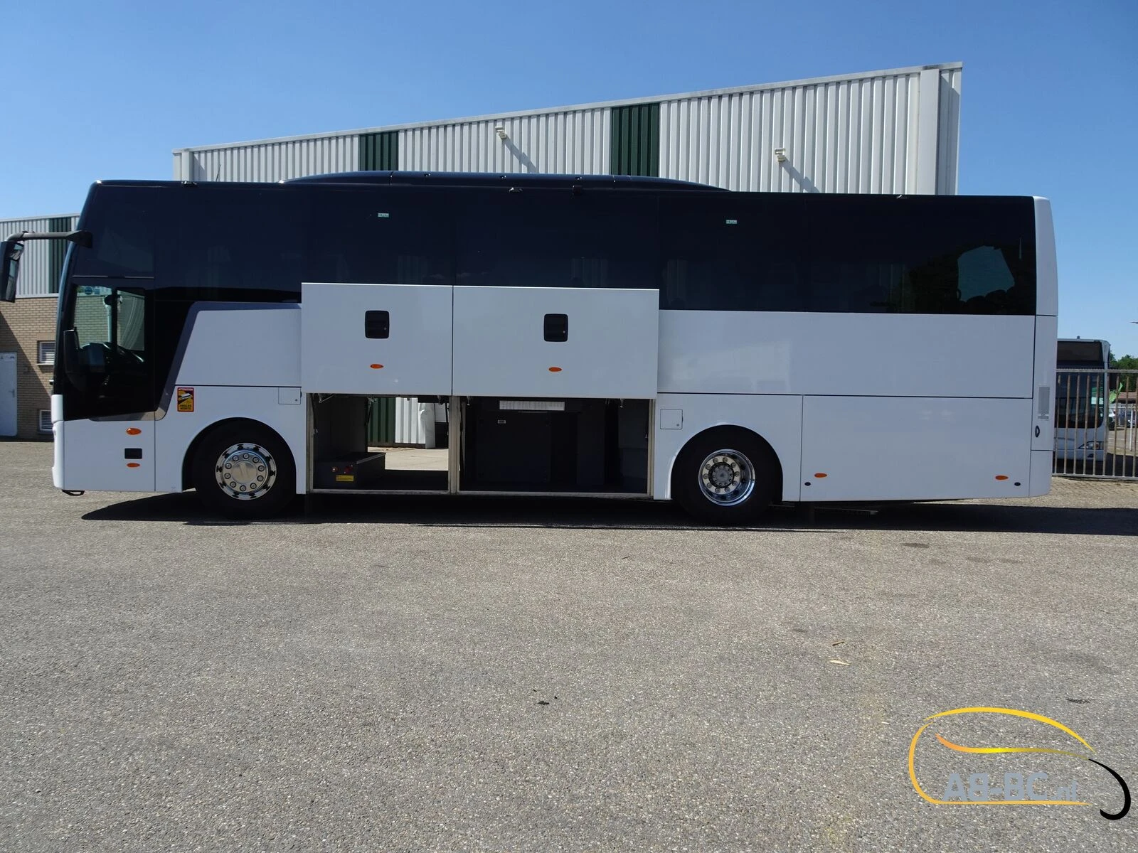 Van Hool EX11 High 45 Seats EURO 6 - 10 mtr 2022 изображение 17