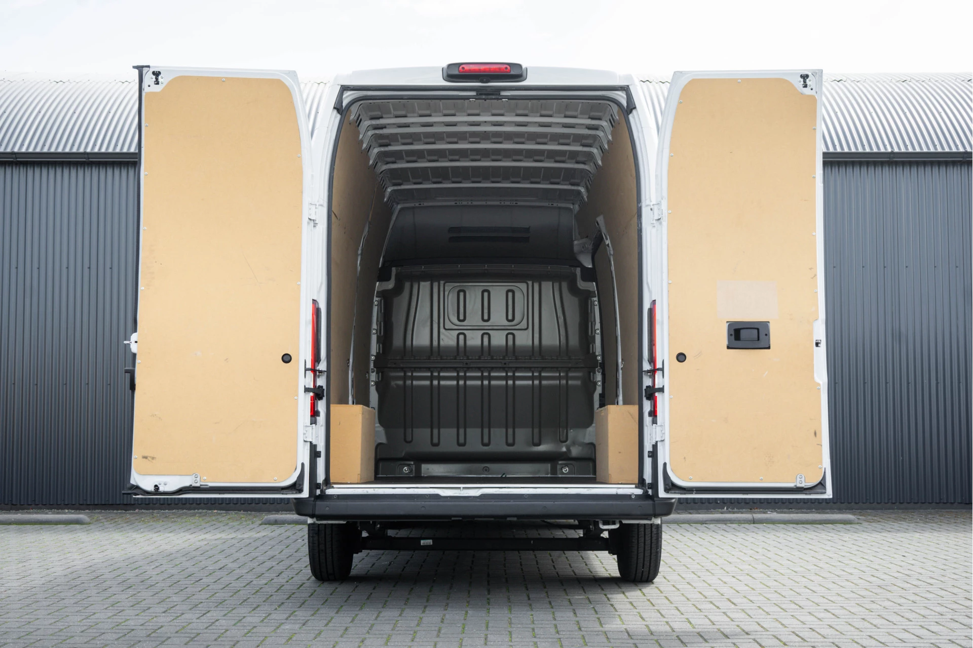 Citroën Jumper 2024 - 2.2 BlueHDi L4H3 | Nieuwstaat | 140 PK | Camera | Cruise | Airco | Lane Assist obrázek 9