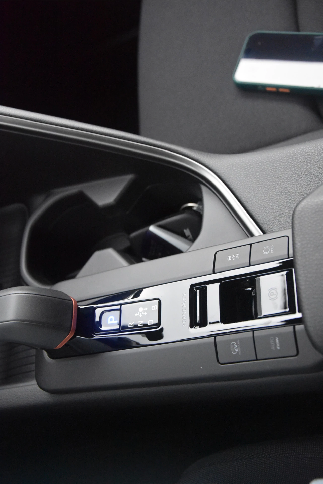 Toyota C-HR 2025 - 2.0 Plug-in Hybrid 220 Dynamic immagine 19