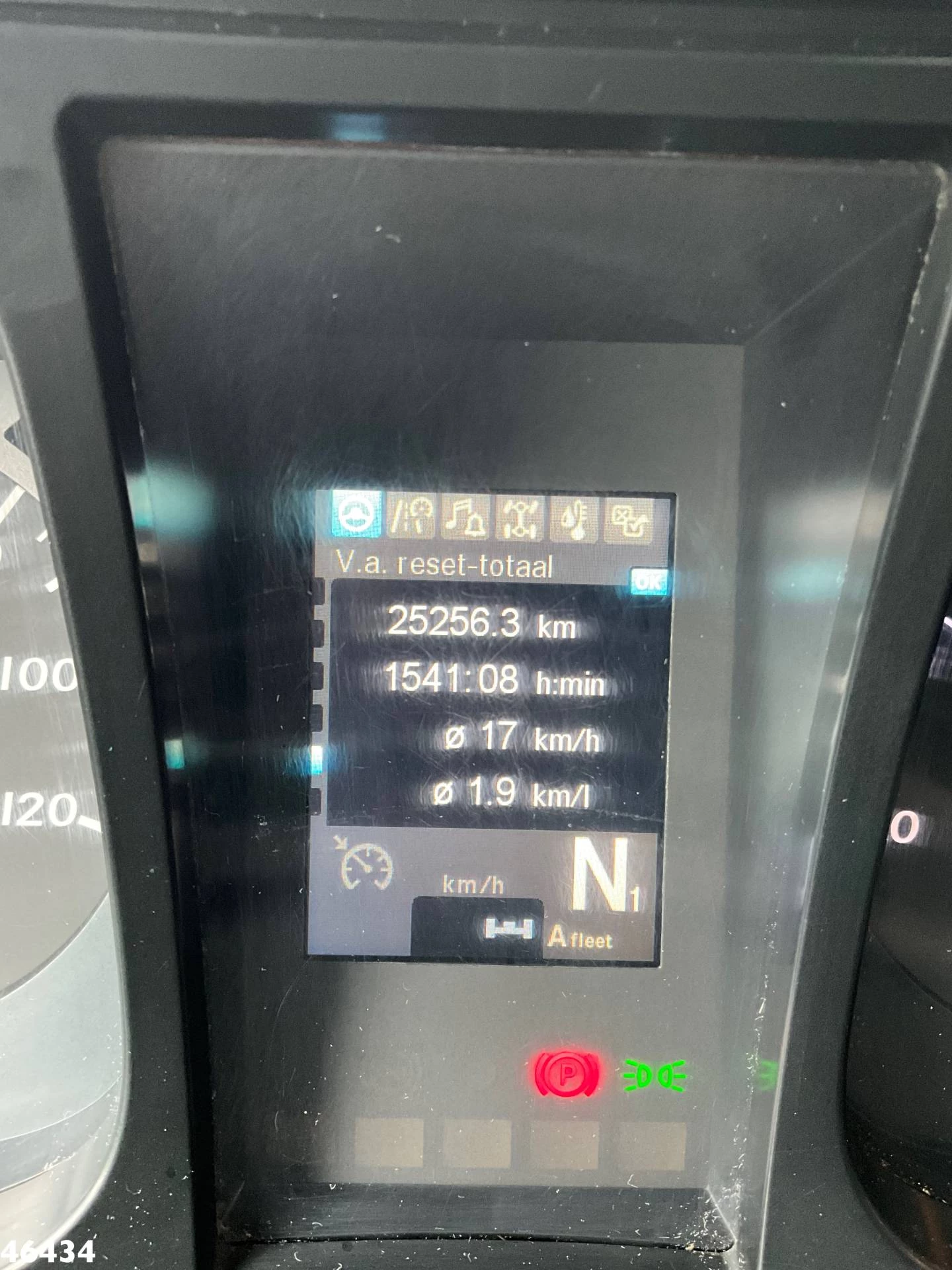 Mercedes-Benz ANTOS 2533 Euro 6 Geesink 22m³ 2015 obrázek 21
