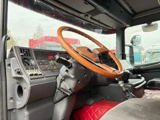 Scania R 2002 - R164-580 V8 TOPLINE COLLECTORS ITEM!! / APK 10-2026!! (12+2 MANUAL GEARBOX / RETARDER / AIRCONDITIONING / 2x TANK / ETC.) image 8
