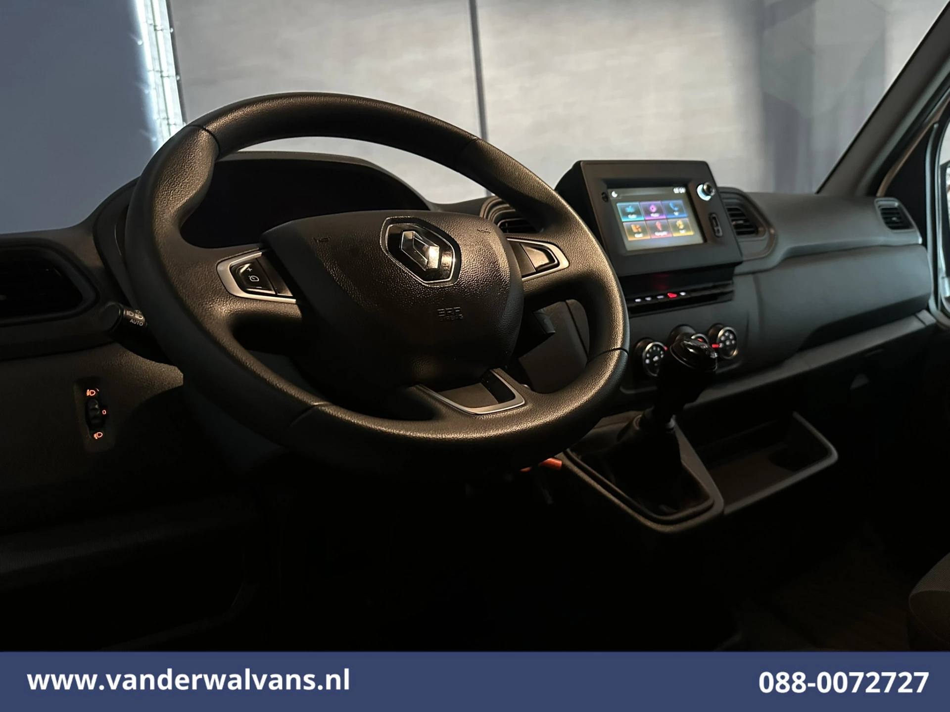 Renault Master 2024 - 2.3 dCi 146pk Bakwagen 222cm Hoog Laadklep Euro6 Airco | Camera | Navigatie | LED | 960kg laadvermogen obrázek 7