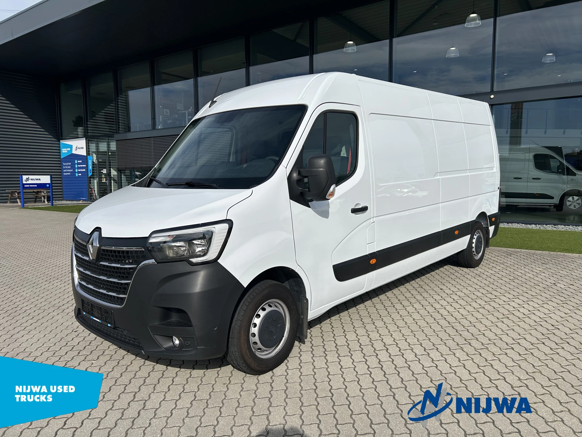 Renault Master 2024 - T35 180 L3H2 Camera + Trekhaak afbeelding 1