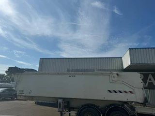 Benalu N/A 2008 - 2 Axle Alu Tipper , Spring Suspension , Drum Brakes imagem 2