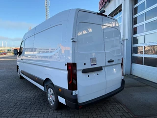 Renault Master 2026 - Red Edition E-TECH L3H2 NIEUW/ VOORRAAD / 22kW boardlader zdjecie 2
