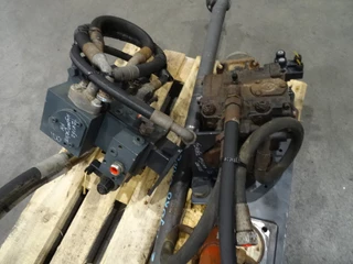 - Geen producent - N/A - HYDRAU POMP SET imagen 3
