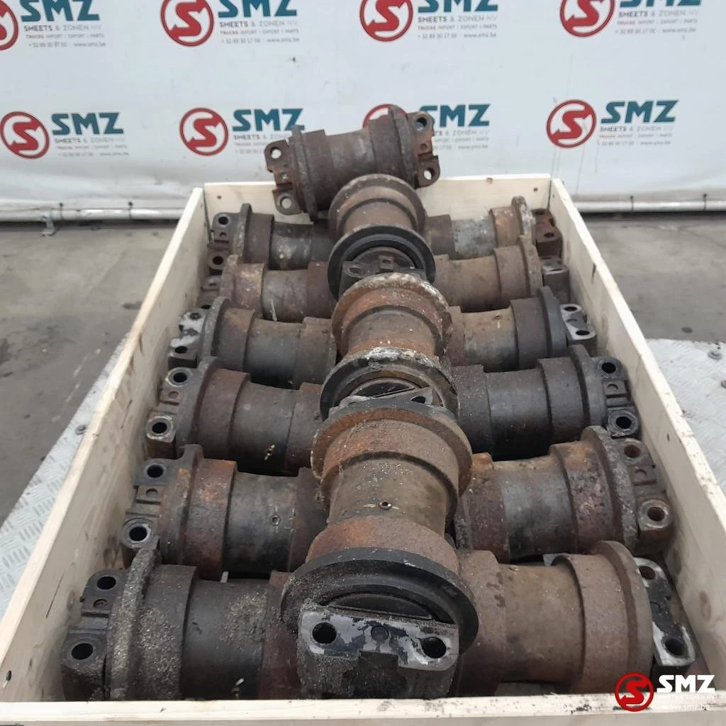 Caterpillar 2022 - Set of 16 track roller single flange Caterpillar immagine 4