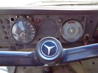 Mercedes-Benz LP 1975 - 911 image 14