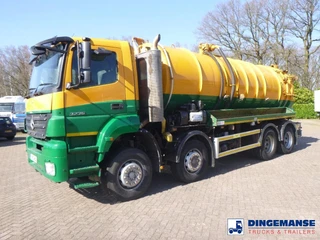 Mercedes-Benz Axor 3236 8x4 RHD vacuum tank 2010 zu verkaufen