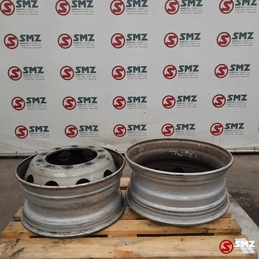 Volvo - Occ set van 2 velgen 22.5x9.00 Volvo afbeelding 1
